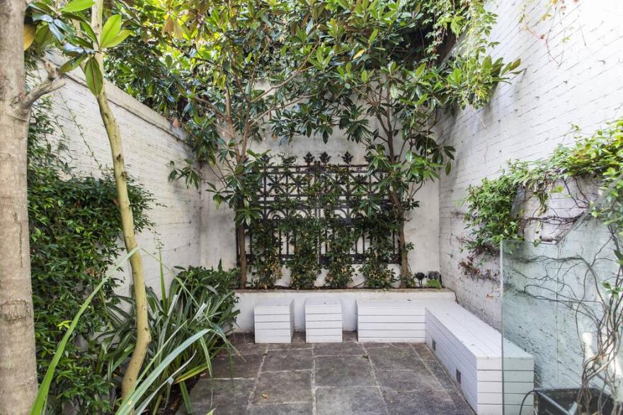 Ovington Gardens by onefinestay