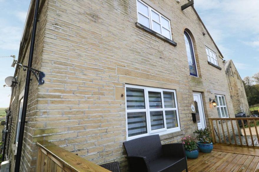 THE COACH HOUSE, Pet Friendly In Thornton, West Yorkshire