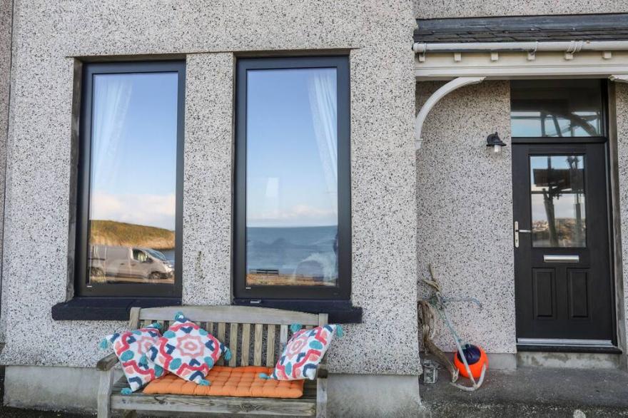 GLASFRYN, Pet Friendly, Country Holiday Cottage In Cemaes Bay