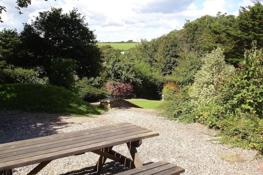 Spring Barn, Near Salcombe, Luxury Accom, 5 Bedroom, Sleeps 10, 4 Star Gold