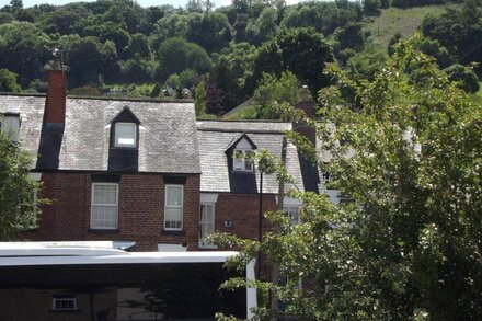 38 MARKET STREET in Llangollen