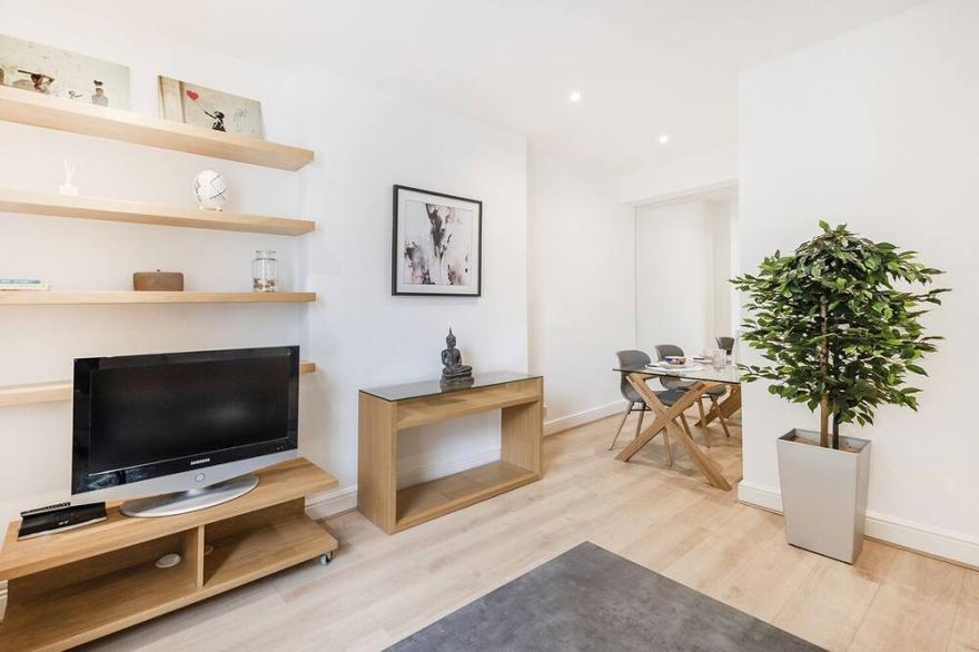 Cozy and bright 1 bed apartment in Knightsbridge