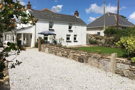 Daphne Cottage, Breage, Near coast,  Porthleven, Praa Sands, Marizion, Helston