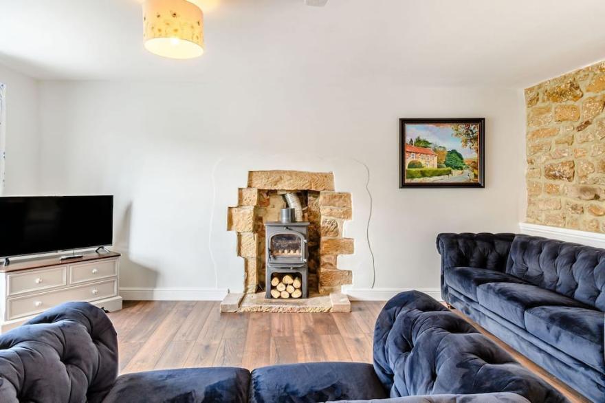 2 bedroom accommodation in Castleton, near Whitby