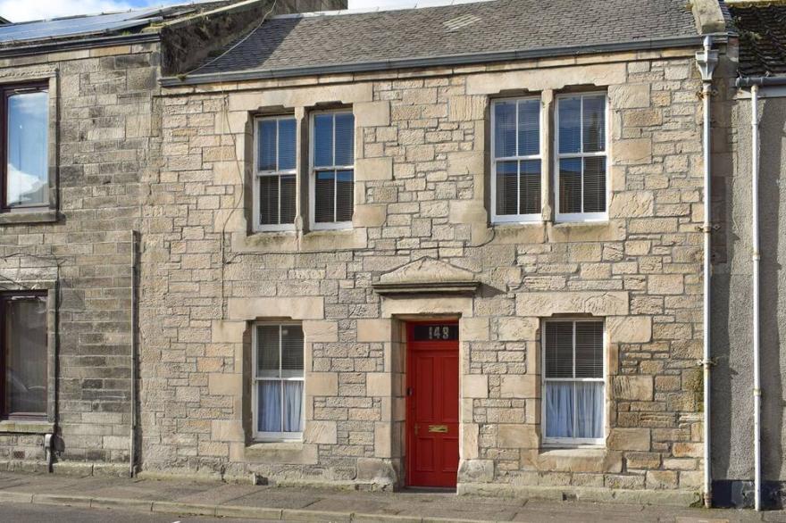 3 bedroom accommodation in Kirkcaldy