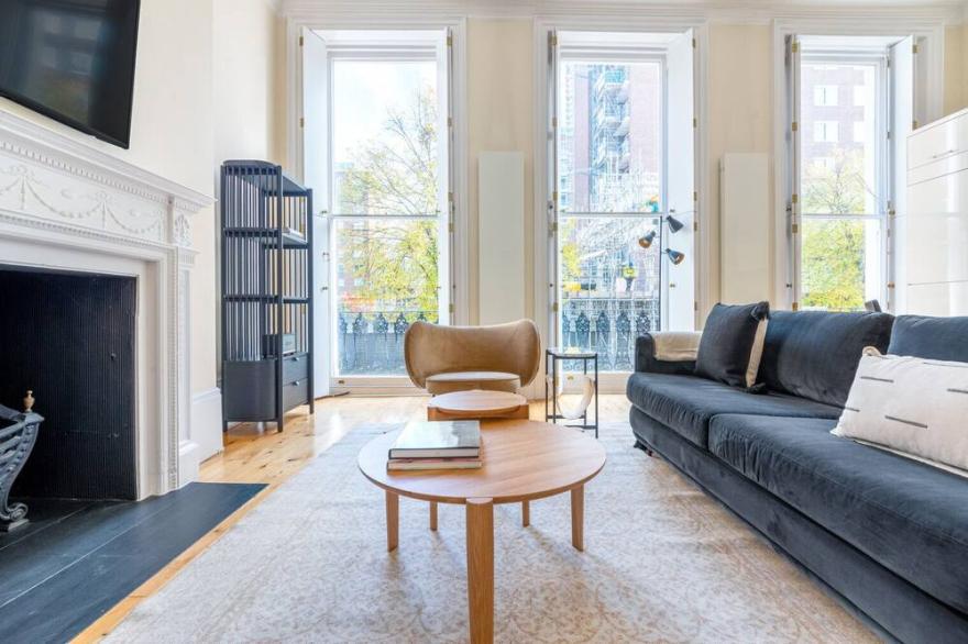 Bright Marylebone 1BR w/ Big Windows, nr. Marble Arch, by Blueground