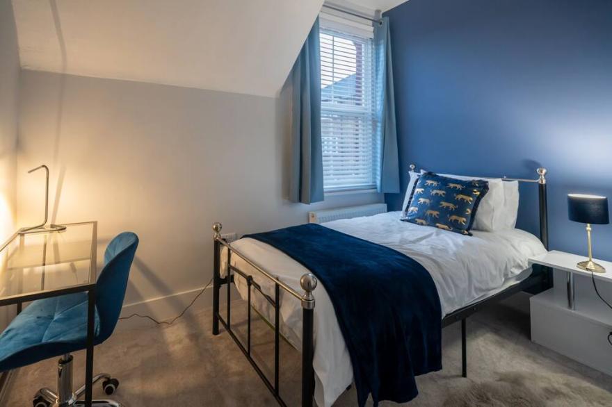 The Faustus - 3 Bedroom House, City Centre