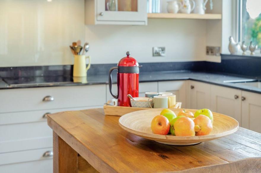2 bedroom accommodation in Horsham