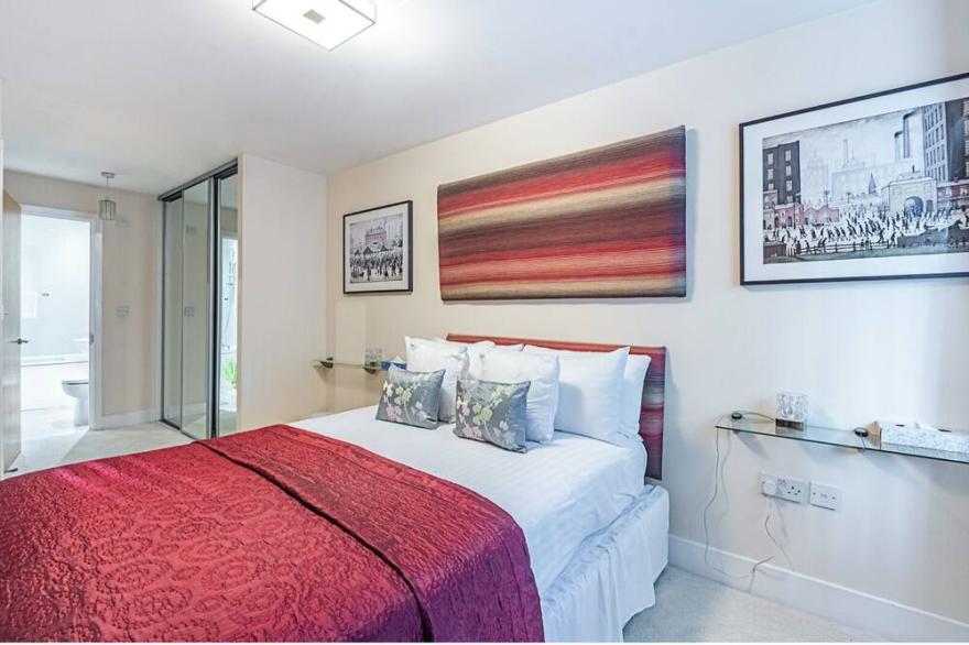 Private apartment in Canary Wharf