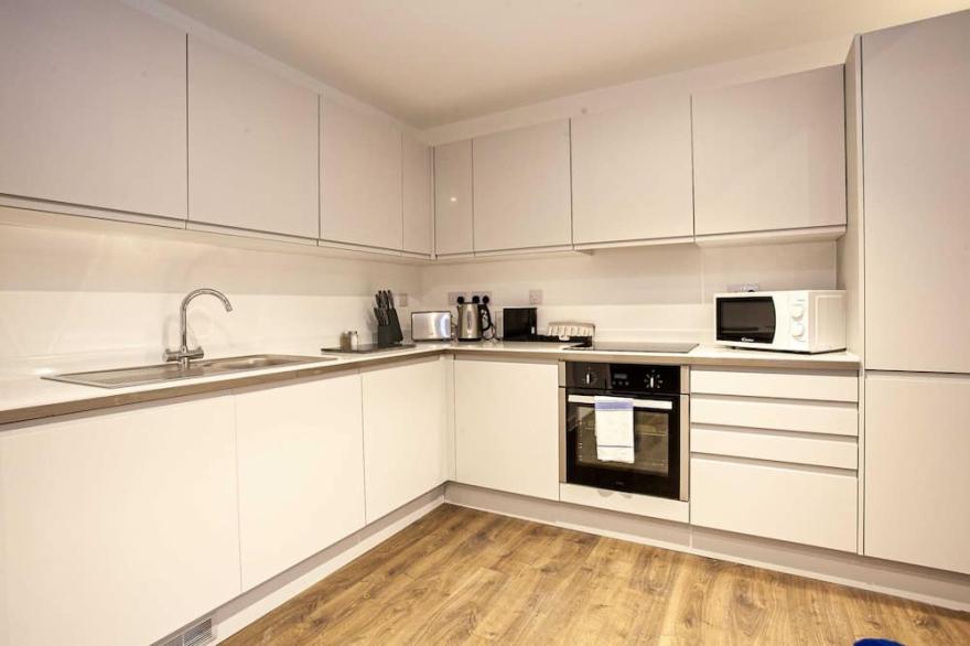 1 Bed Apartment In Converted Printing Press