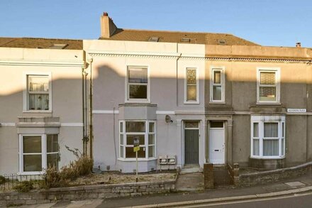 Spacious Maisonette in Victorian Terrace, Plymouth