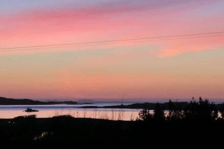 Lodge 3 - Pet Friendly - Aultbea Lodges - Sea Views of Loch Ewe