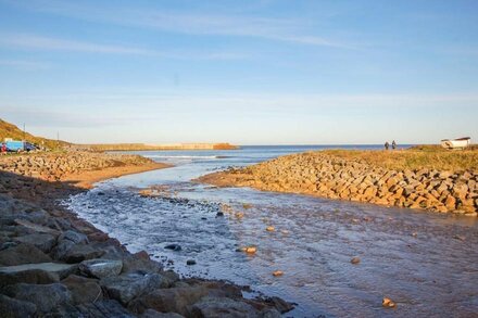 2 bedroom accommodation in Skinningrove, near Saltburn-by-the-Sea