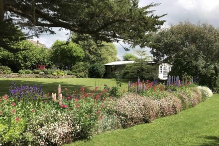 OTTERBURN HOUSE, pet friendly, character holiday cottage in Bude