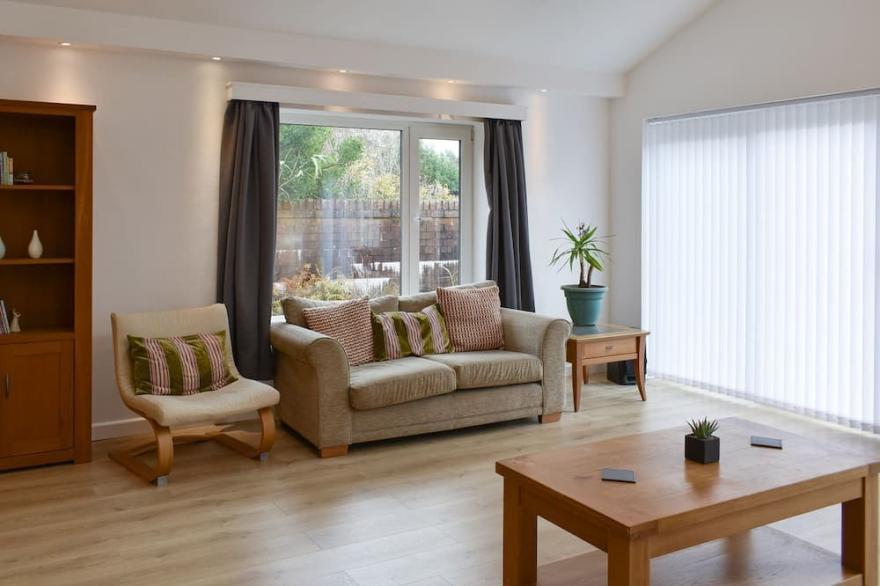 2 bedroom accommodation in Hesketh Bank, near Southport