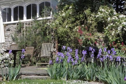 Mulberry Hill Cottage, Penmaen