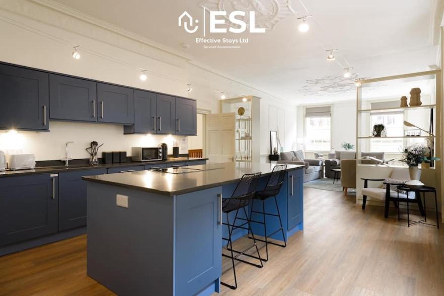Apt16SQ - Most Central Location - One of  kind - Listed Building