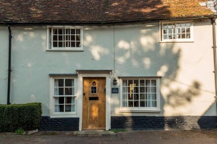 Miller Cottage a luxury 1550's cottage in the Historic centre of Saffron Walden