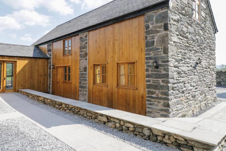 HAY STORE, Luxury Holiday Cottage, With Hot Tub In Corwen