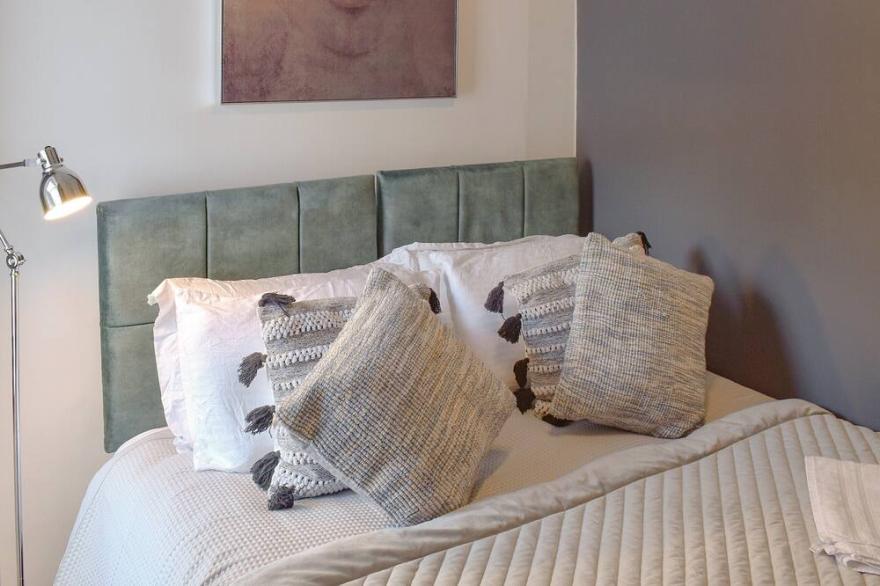 2 bedroom accommodation in Malvern