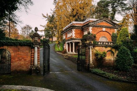 THE LODGE, family friendly in Waddington