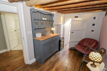 REX COTTAGE, family friendly, character holiday cottage in Willersey