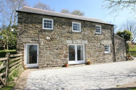 Croft Prince Barn is a peaceful rural barn within the parish of St Agnes and close to the city of Truro and coastal town Perran