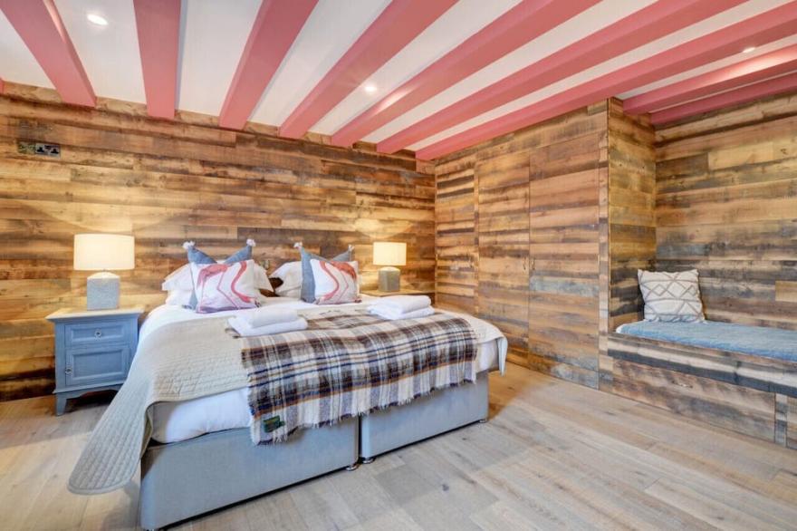 The Barn - One Bedroom House, Sleeps 2