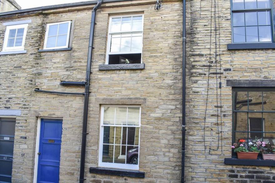 2 Bedroom Accommodation In Saltaire, Near Haworth