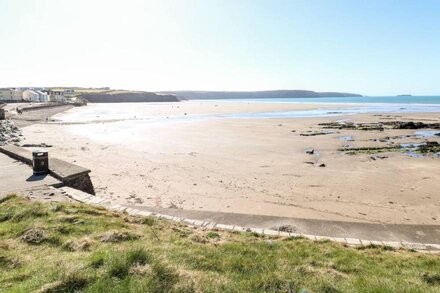 ROCK HOUSE, pet friendly, character holiday cottage in Broad Haven