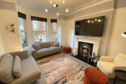 Fabulous 4 Bedroom Home in Manchester