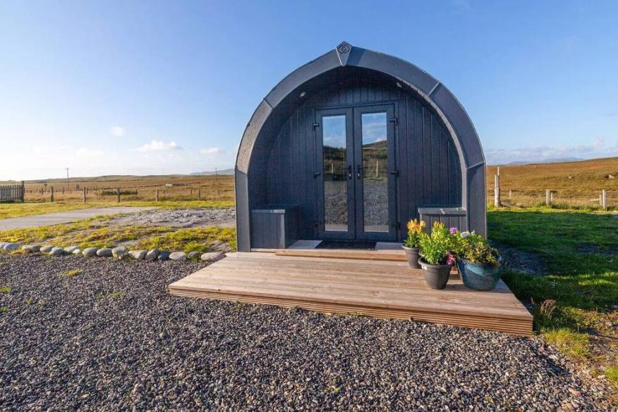1 Bedroom Accommodation In Newtonferry, Isle Of Uist