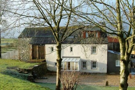 SCALEGILL HOUSE, pet friendly, with open fire in Keswick