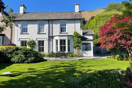 BEN HOUSE, family friendly, character holiday cottage in Grasmere