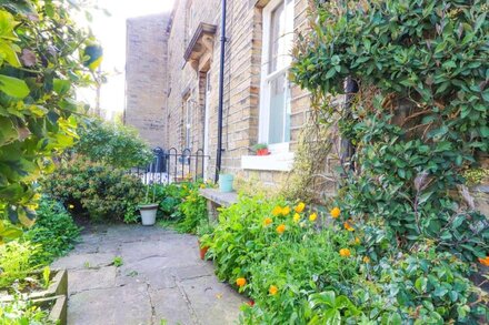 NO 19, HAWORTH, with a garden in Haworth