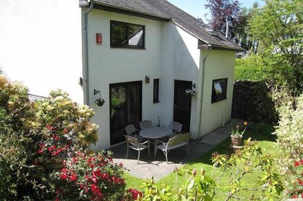 FAIRHAVEN, family friendly, with a garden in Bowness-On-Windermere