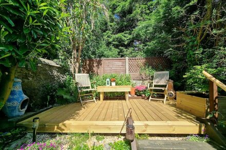 Characterful Garden Cottage Central Buxton