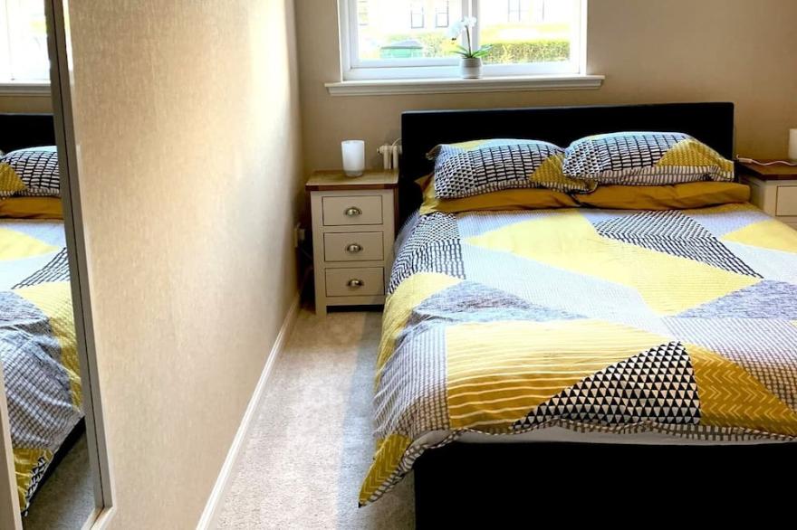 Roseburn Edinburgh Beautiful 2 Bedroom Apartment