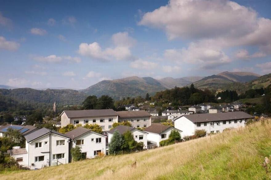 REDWOOD, family friendly, with a garden in Ambleside