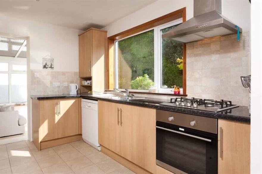 REDWOOD, family friendly, with a garden in Ambleside