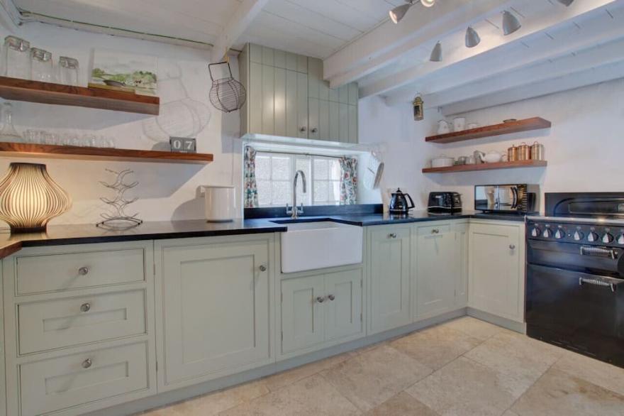 Mimosa - Three Bedroom House, Sleeps 6