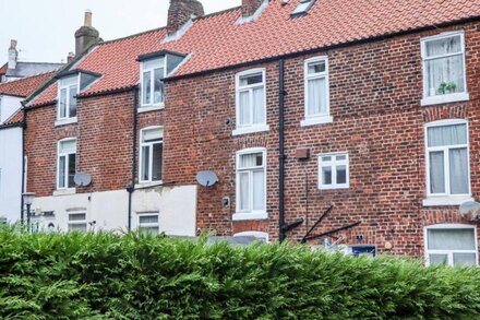 MONTEVA, pet friendly, character holiday cottage in Whitby