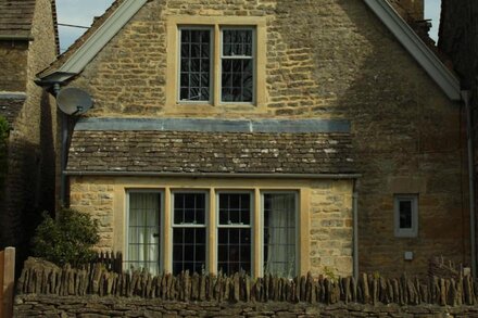 Traditional Cotswold stone cottage with wonderful views and log burning fires