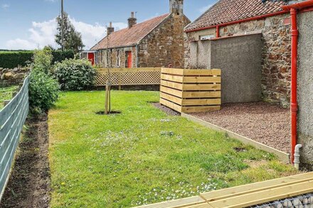 3 bedroom accommodation in Longniddry