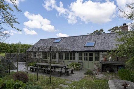 Tranquil Barn Conversion in Helford Passage, Nr Falmouth