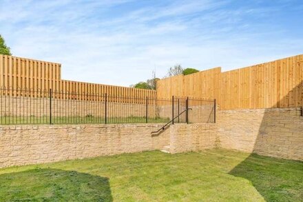 The Neal’s - Buxton Ideal Family Holiday Home That Sleeps 8