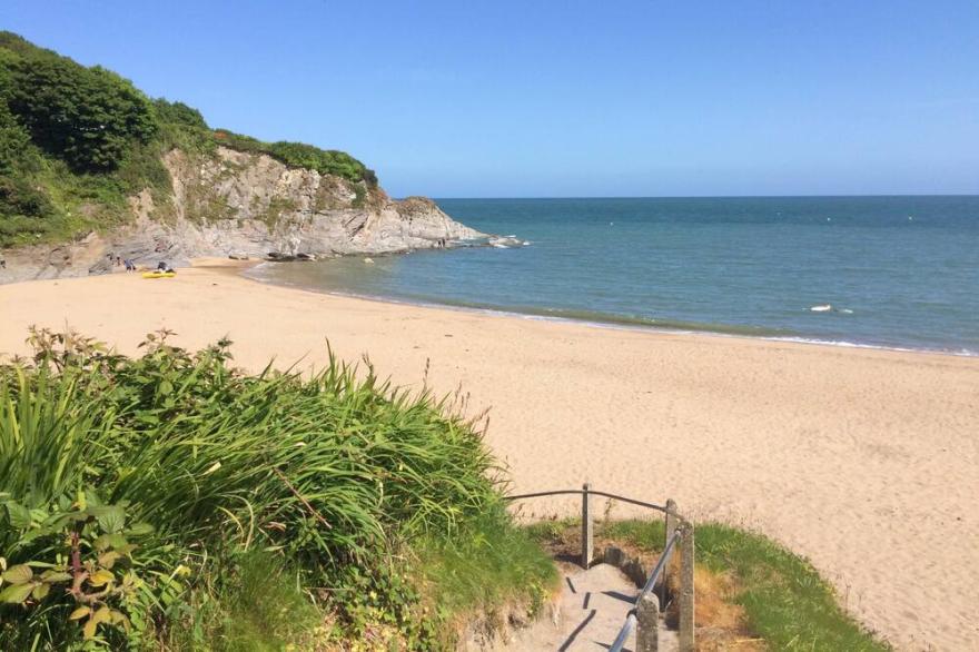 Cow Shed Cottages -3 Miles To Aberporth Beach
