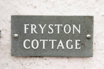 FRYSTON COTTAGE, family friendly in Keswick