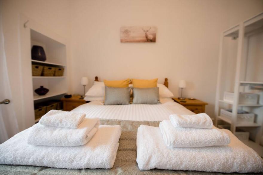 Armadale Apartment -  A Flat That Sleeps 3 Guests  In 2 Bedrooms