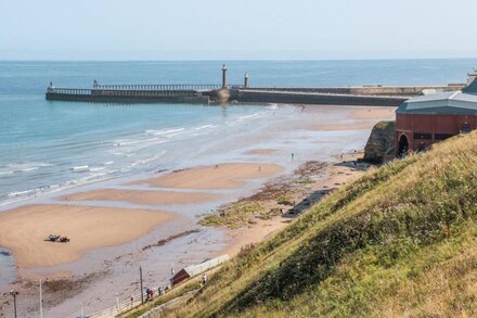 DUCHESS OF HAMILTON @ ENGINE SHED, romantic in Whitby